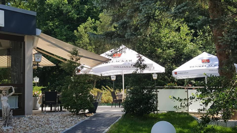 Waldhotel Sindelfingen Am Eichholz Esterno foto