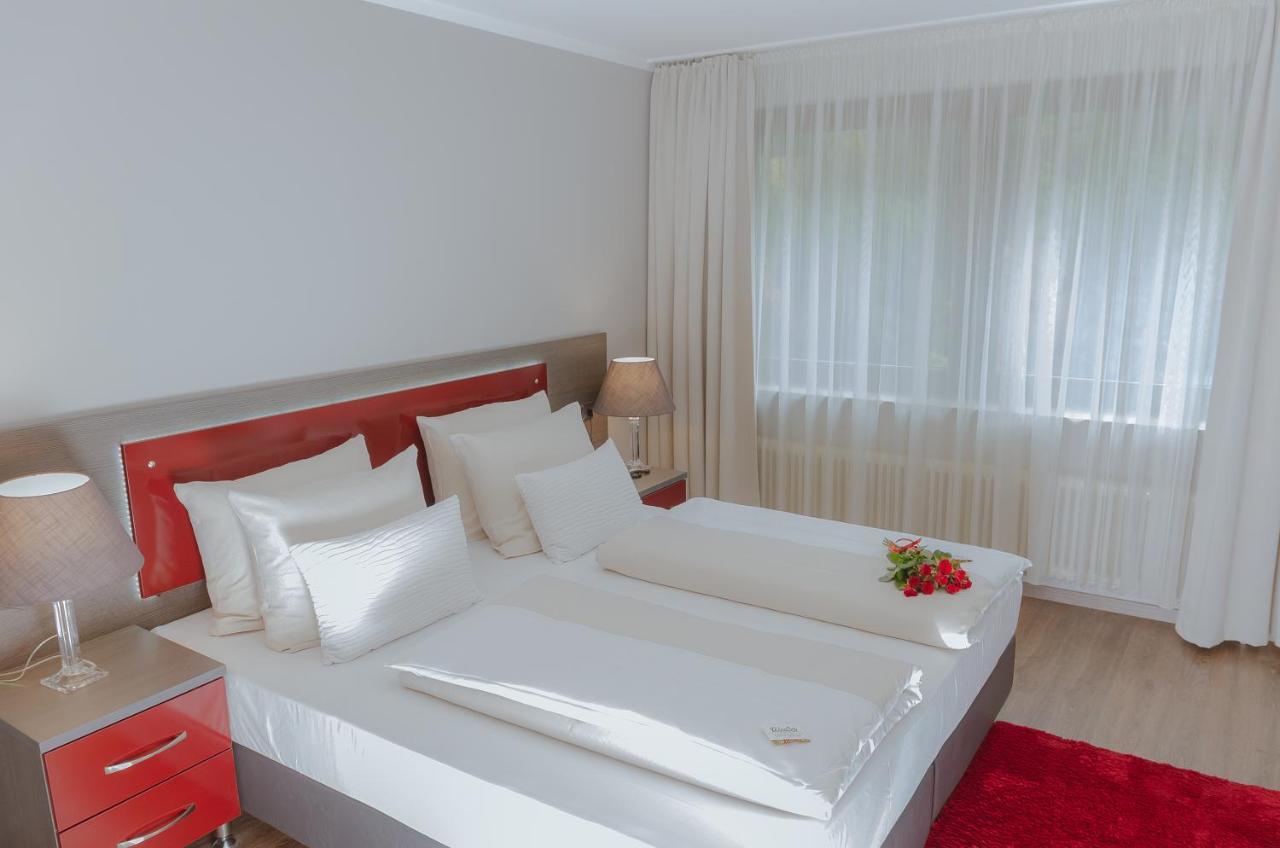 Waldhotel Sindelfingen Am Eichholz Esterno foto